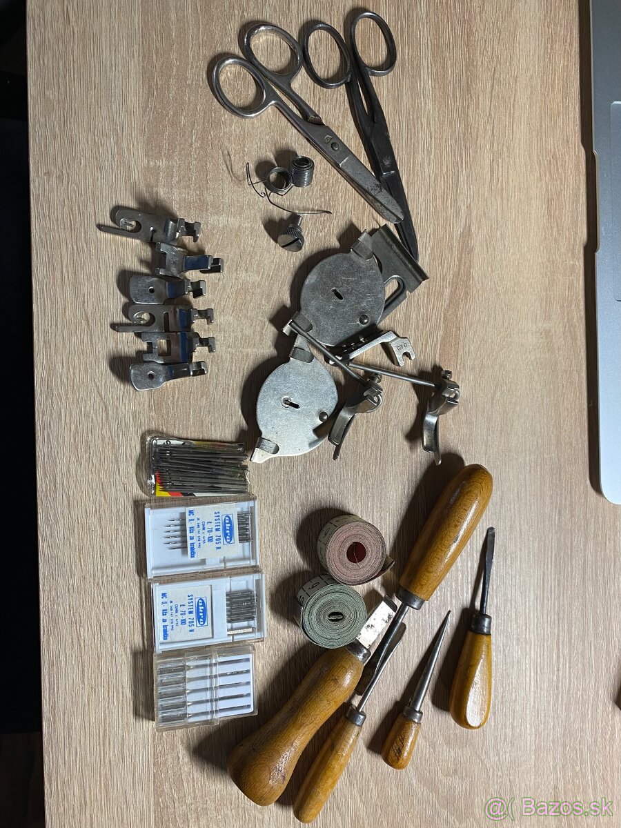 Mechanický Šijací stroj Lada 236 - 2