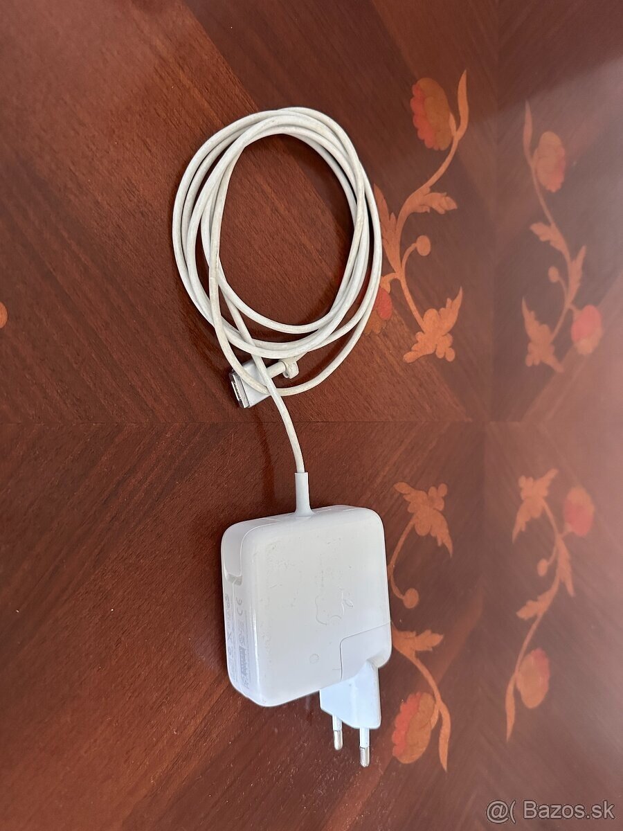 MacBook Air 13", early 2015 s novou batériou - 2