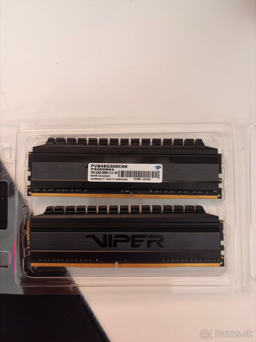 RAM DDR4 2x4GB 3000MHz CL16 - 2