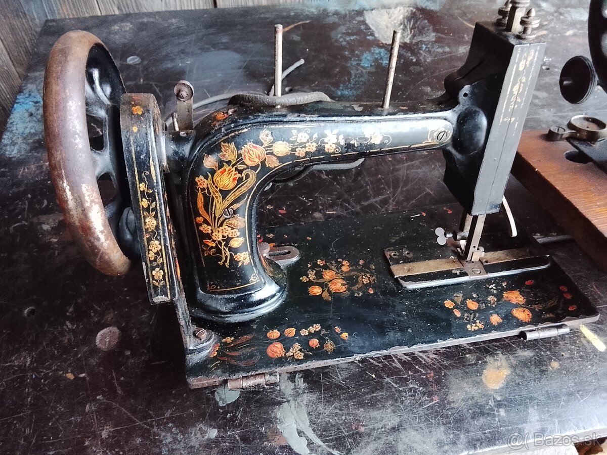 Retro šijacie stroje - 2