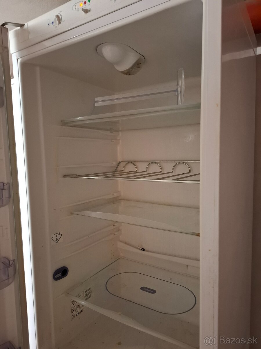 Chladnička s mrazničkou whirpool - 2