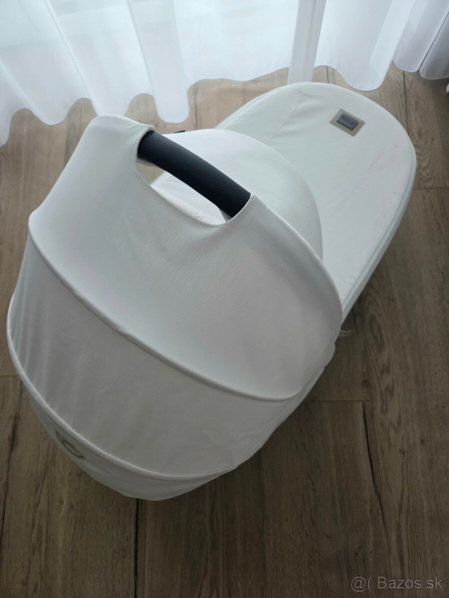 Cybex Priam 4 Lux Carry Cot - off white - 2