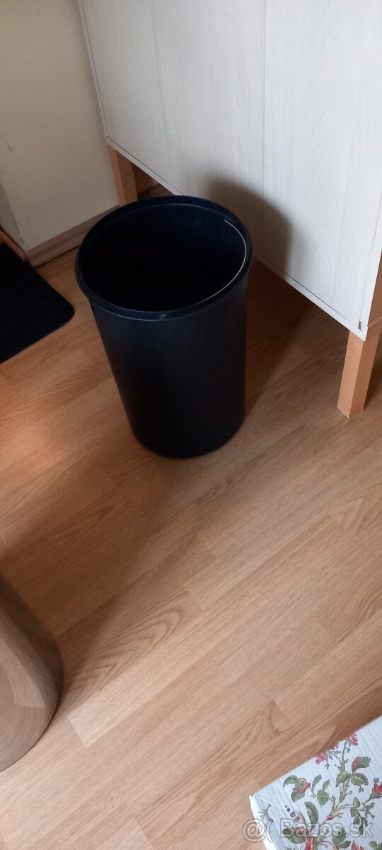 Predám nášlapný kôš na smeti - 2