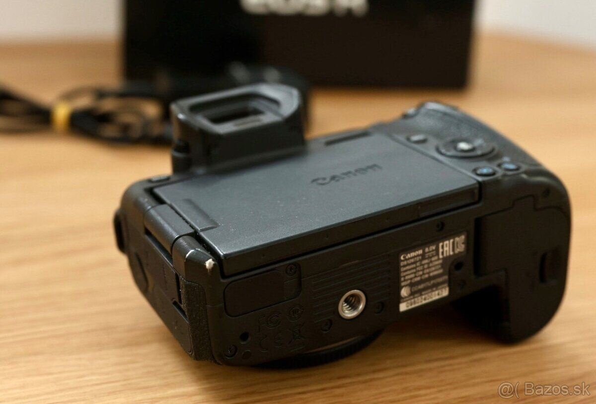 Canon EOS - 2