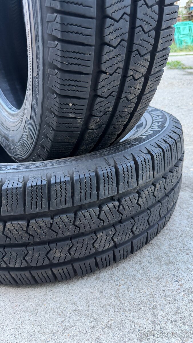 ⚪️zimné 215/65 r16 C 2ks - 2