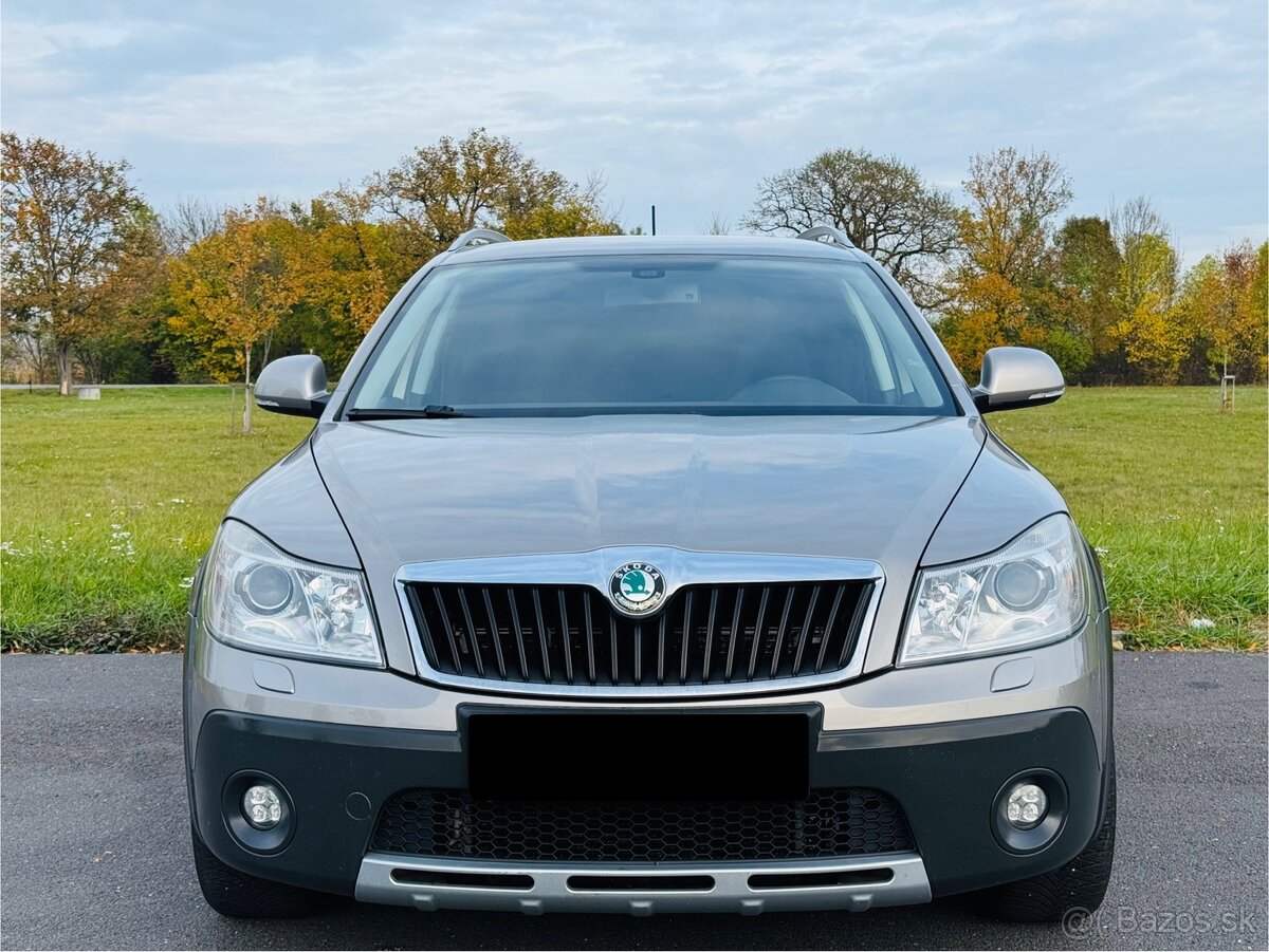 Škoda Octavia Combi II 2.0 TDI CR 4x4 SCOUT - 2