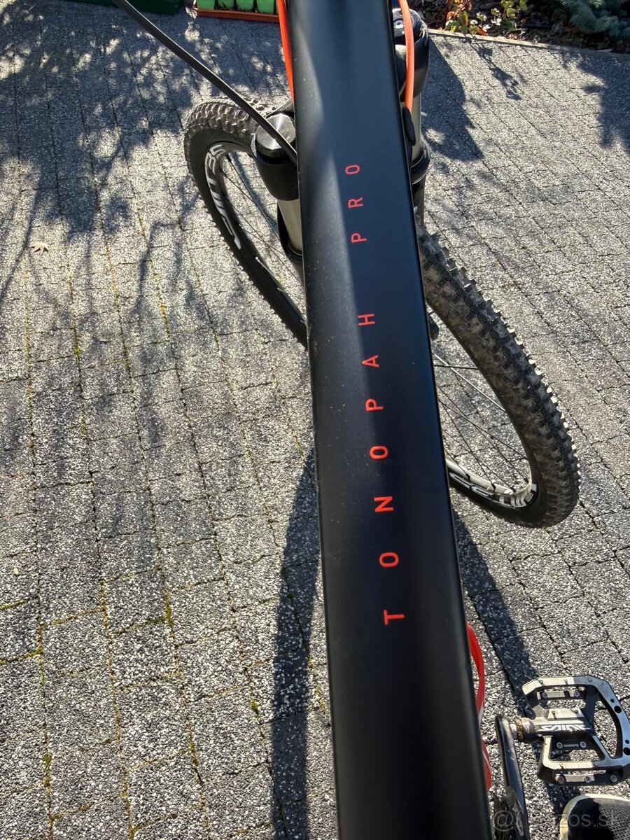 Iba 400km nájazd: Zánovný CUBE TONOPAH PRO 2017 XT /450 Eur - 2