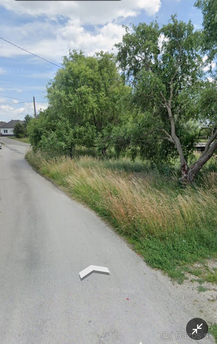 Pozemok cez ktorý tečie potok (Matuškovo) - 2