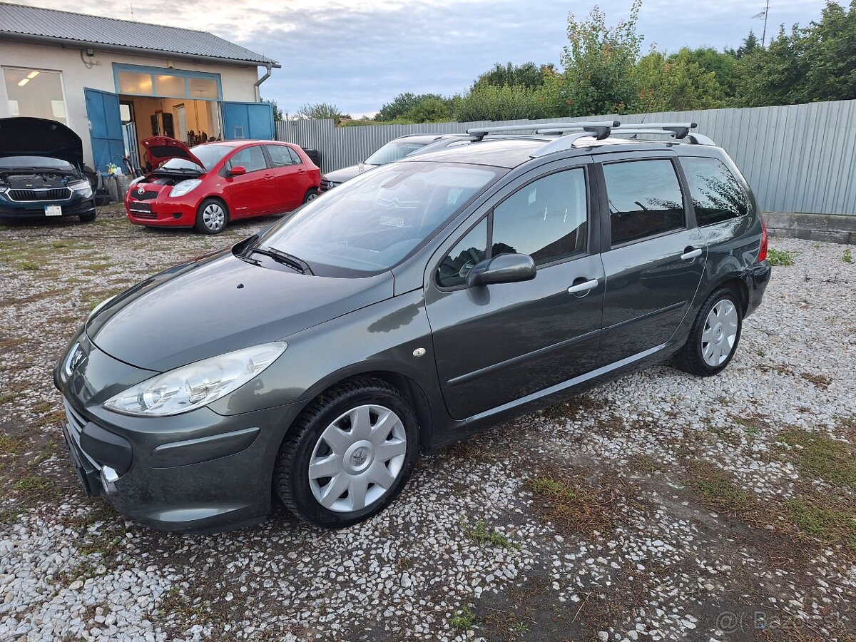 Peugeot 307 SW 2.0 HDi Comfort Pack FAP A/T 7 miestne - 2