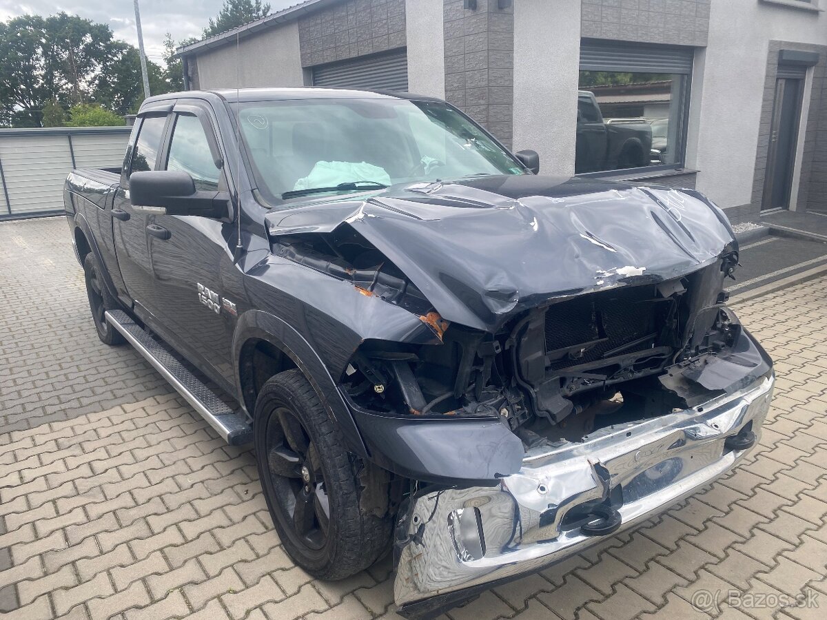 Dodge Ram 5.7 HEMI 4x4 2014r.v - 2