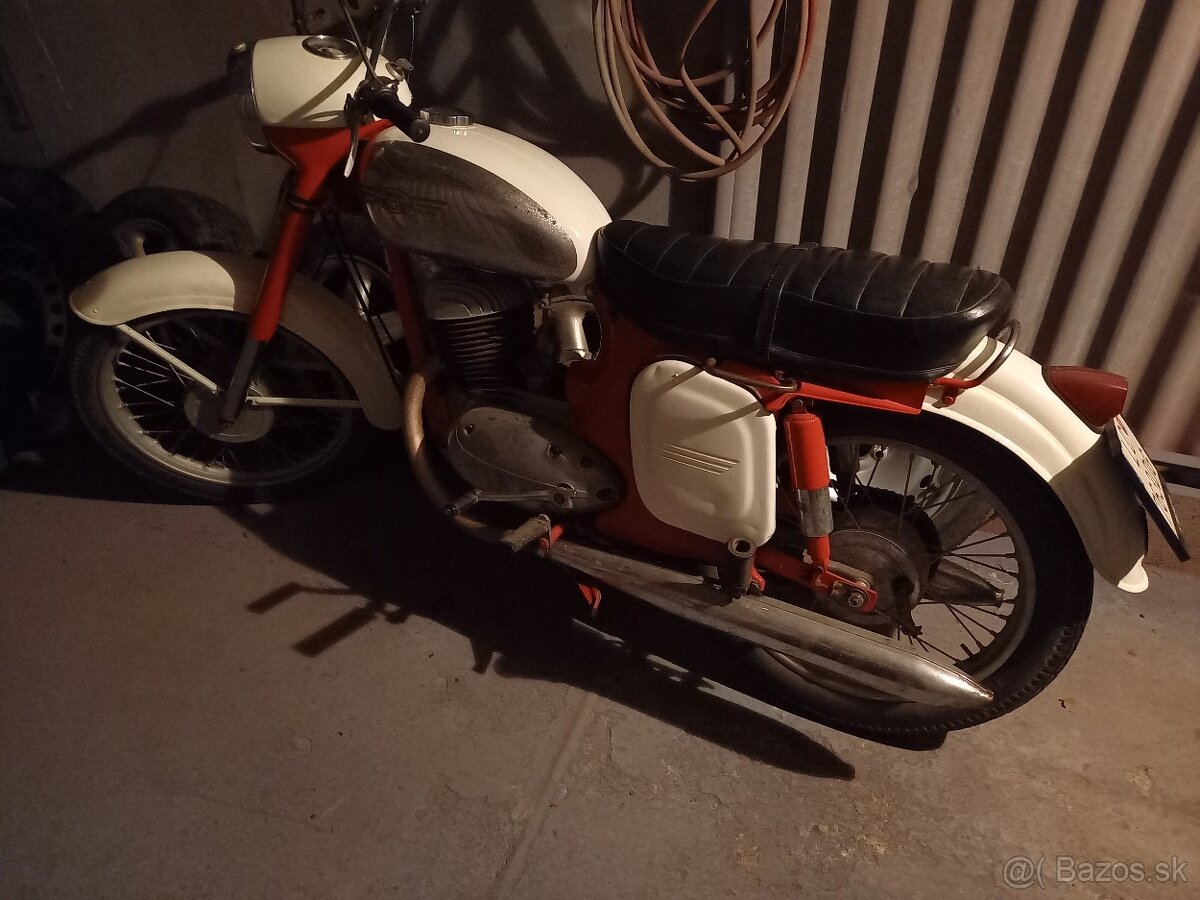 Jawa 250 - 2