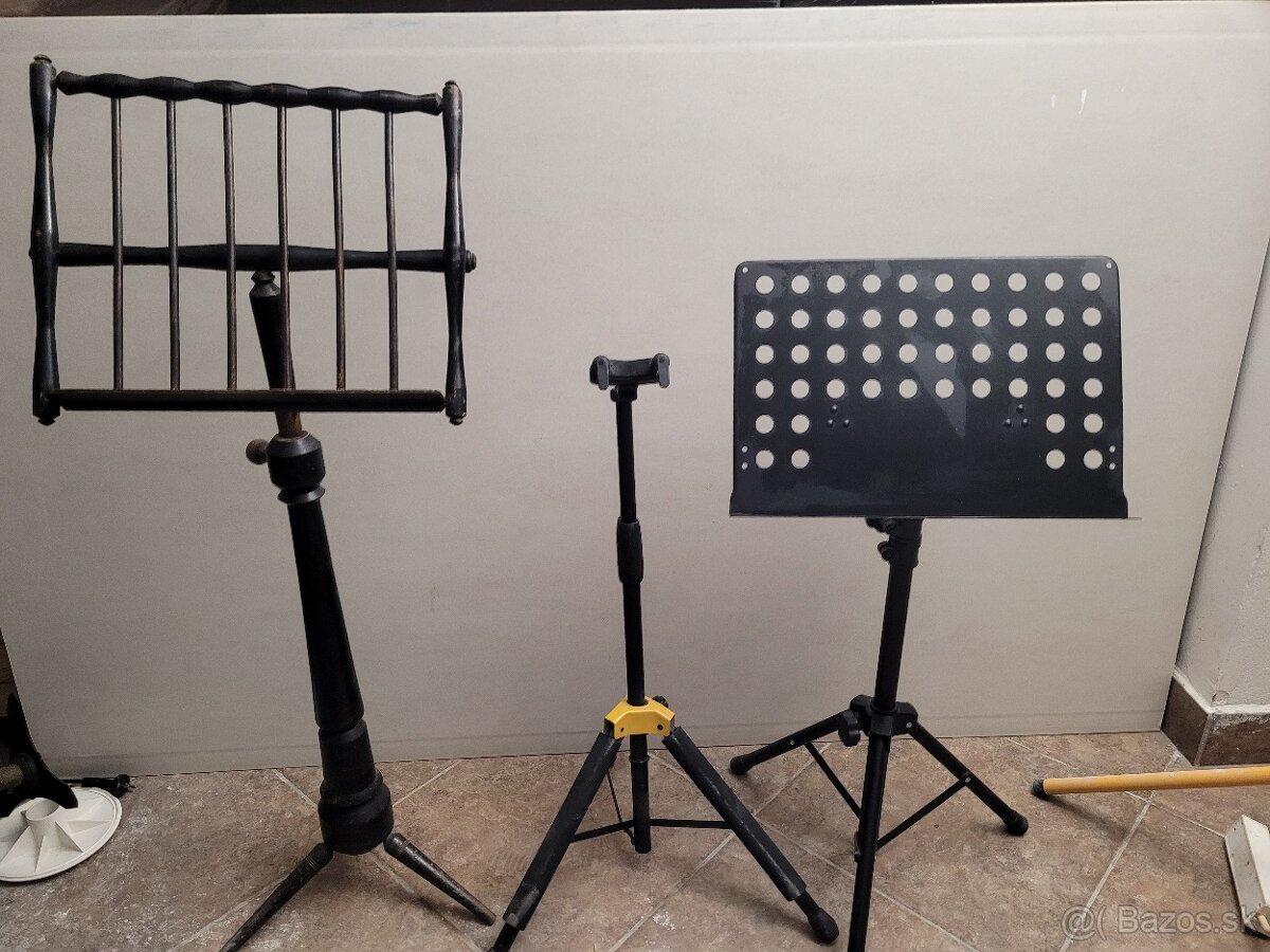 Stojany na noty a violončelo - 2