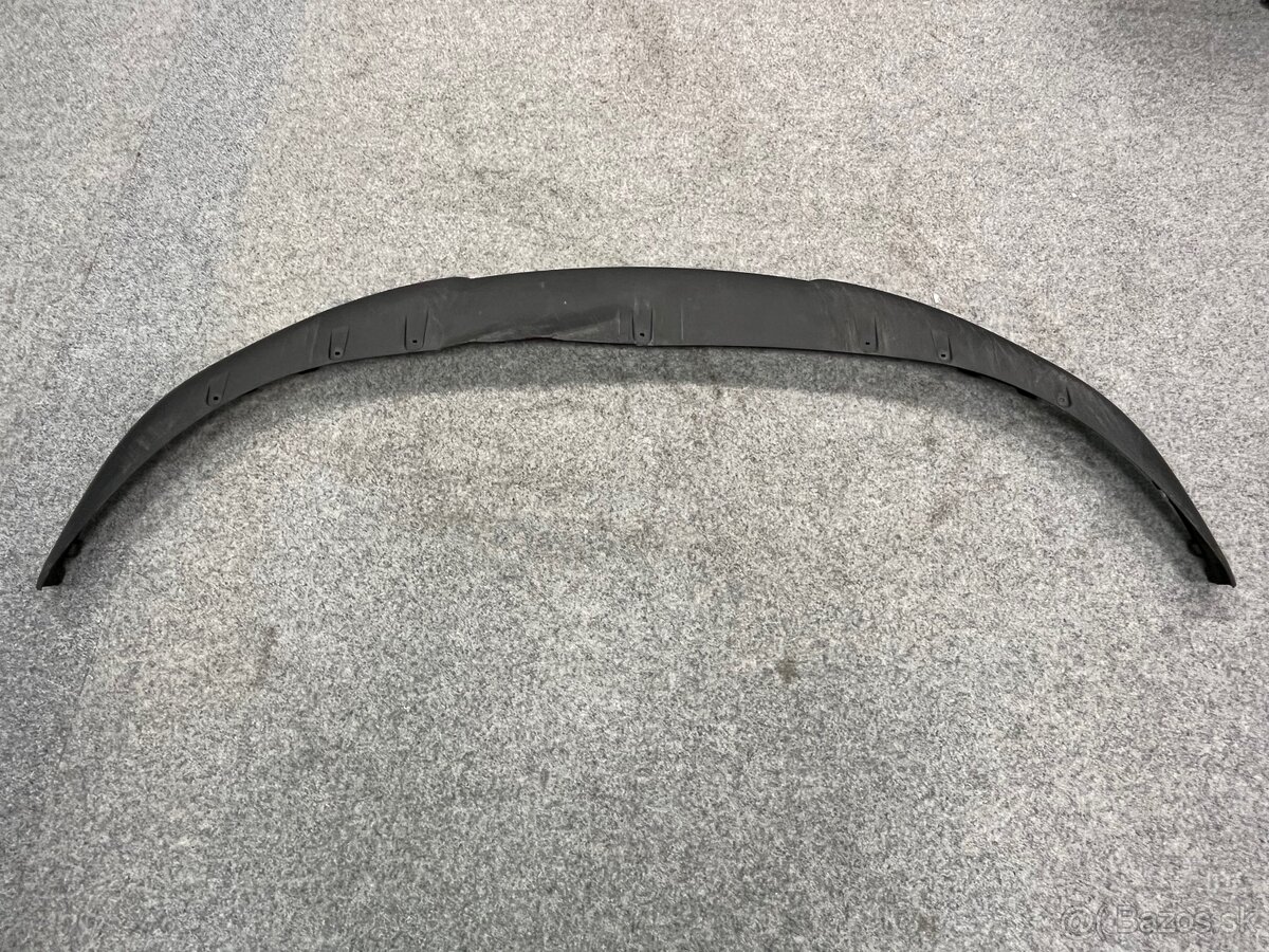 Porsche Taycan spojler nárazníka 9J1807541 - 2