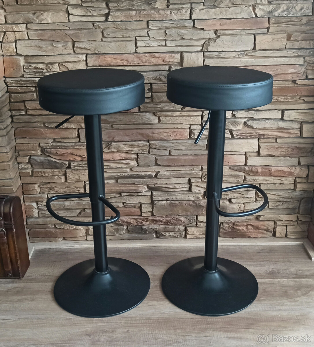 Barove stolicky. Cena za 1ks. - 2