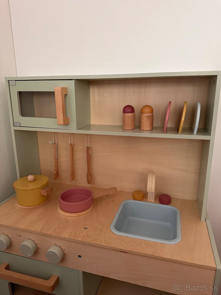 Drevená detská kuchynka Little Dutch - 2