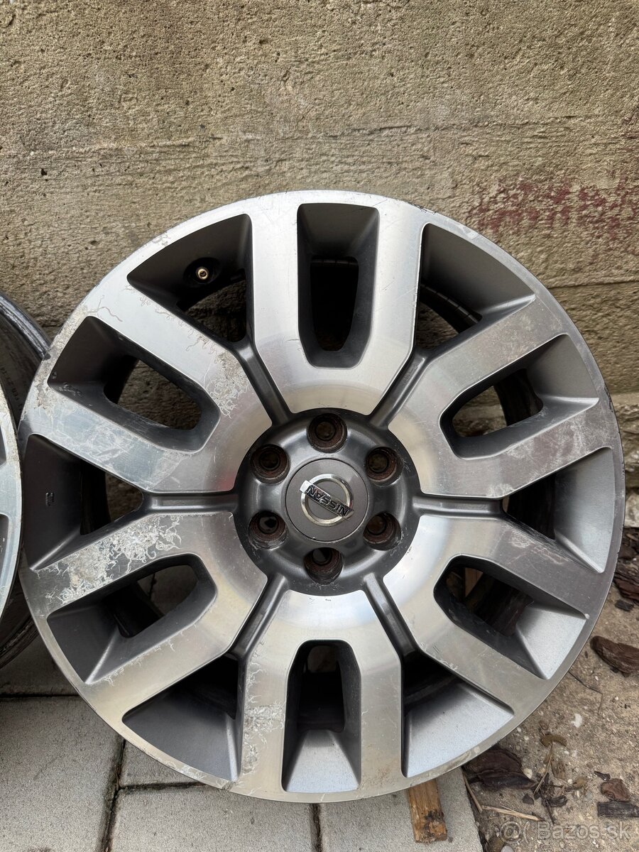 Nissan elektrony - 2