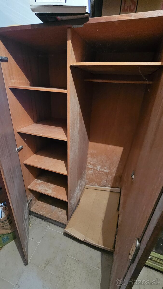 Darujem skrine za odvoz - 2