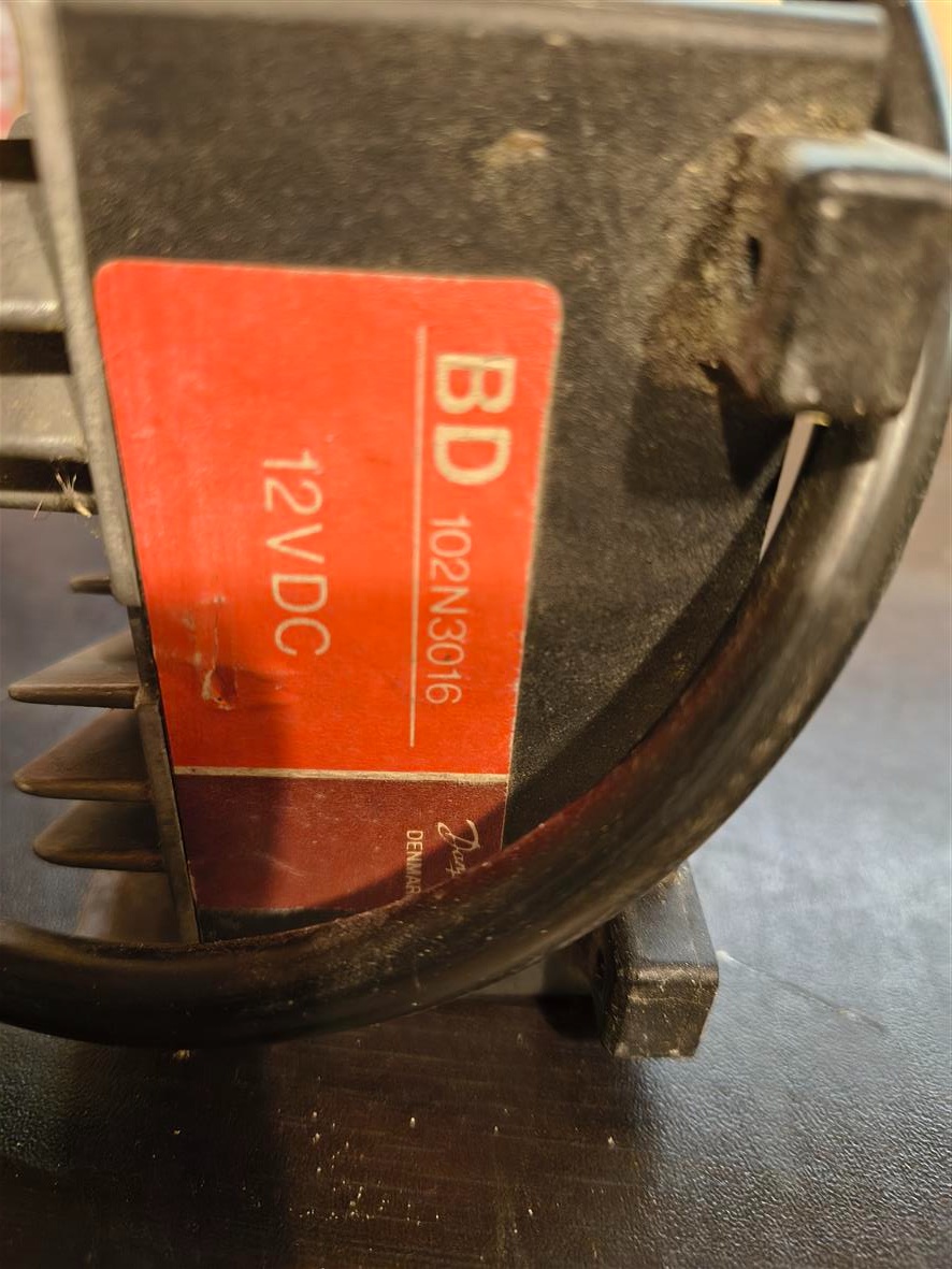 BD 102N3016, riadiaca jednotka - 2