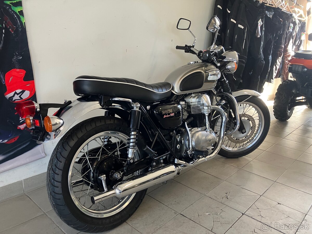 Kawasaki W650 - 2