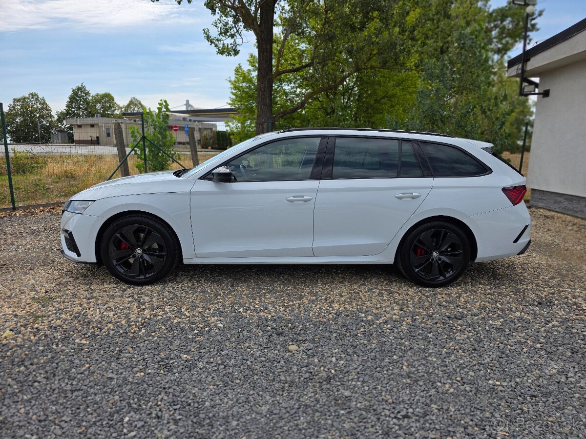 Škoda Octavia Combi RS DSG 4x4 - 2