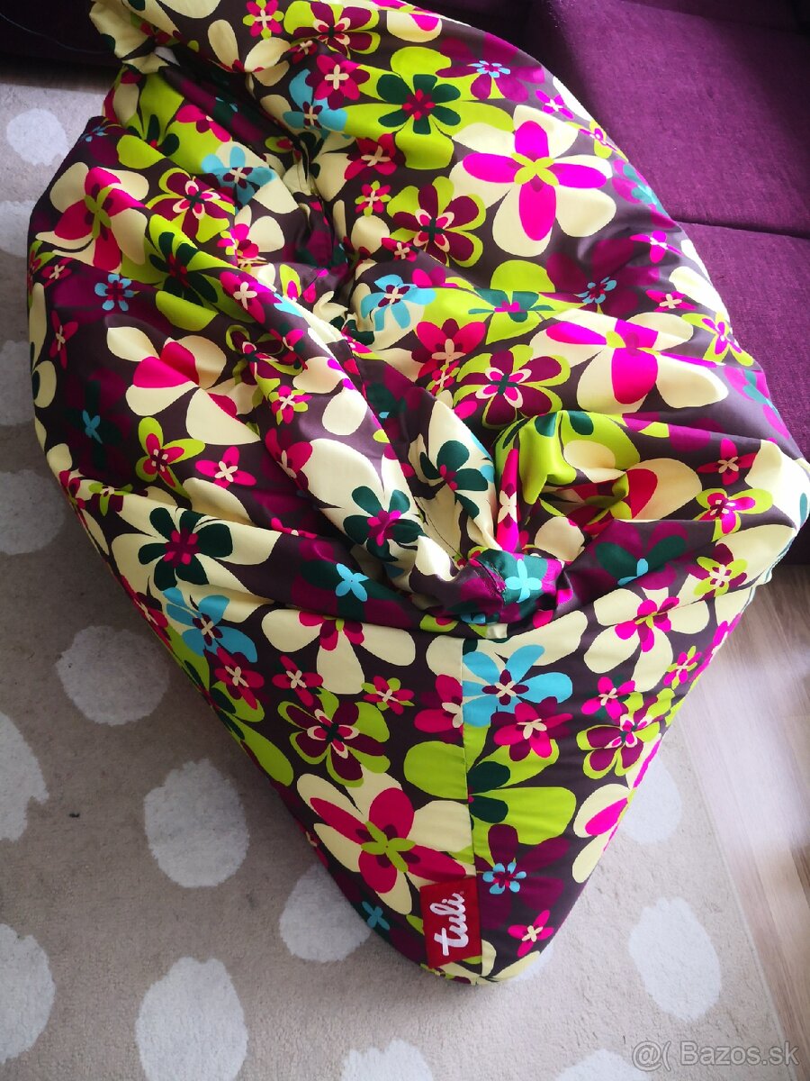 Tulivak Sofa - 2
