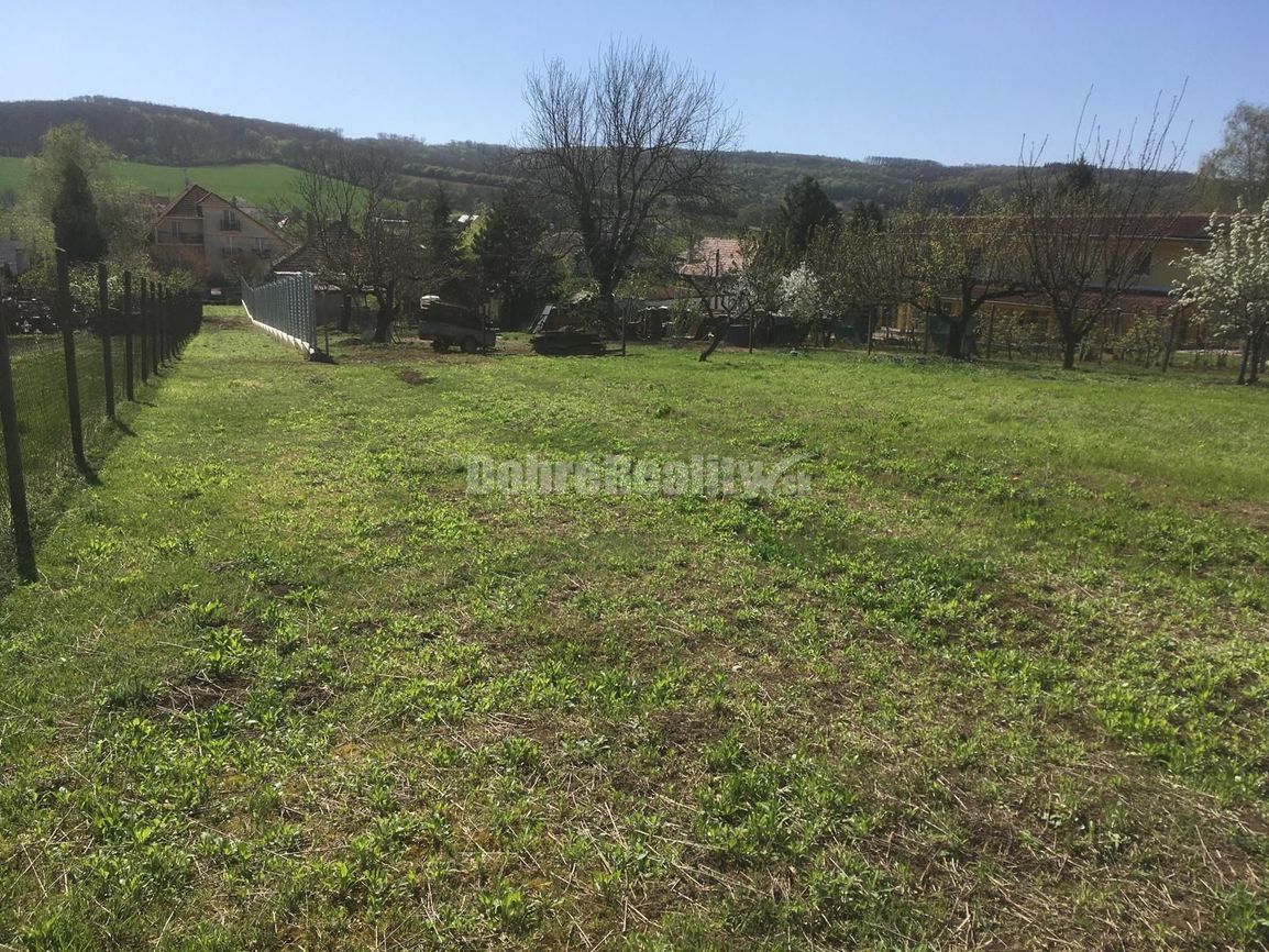 Dobré reality Vám ponúkajú na predaj stavebný pozemok v obci - 2