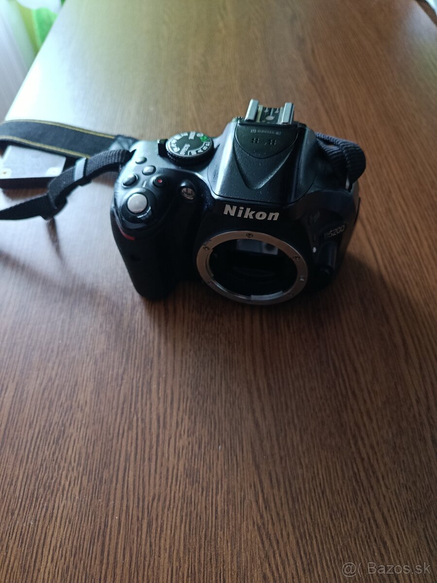 Nikon D5200 - 2