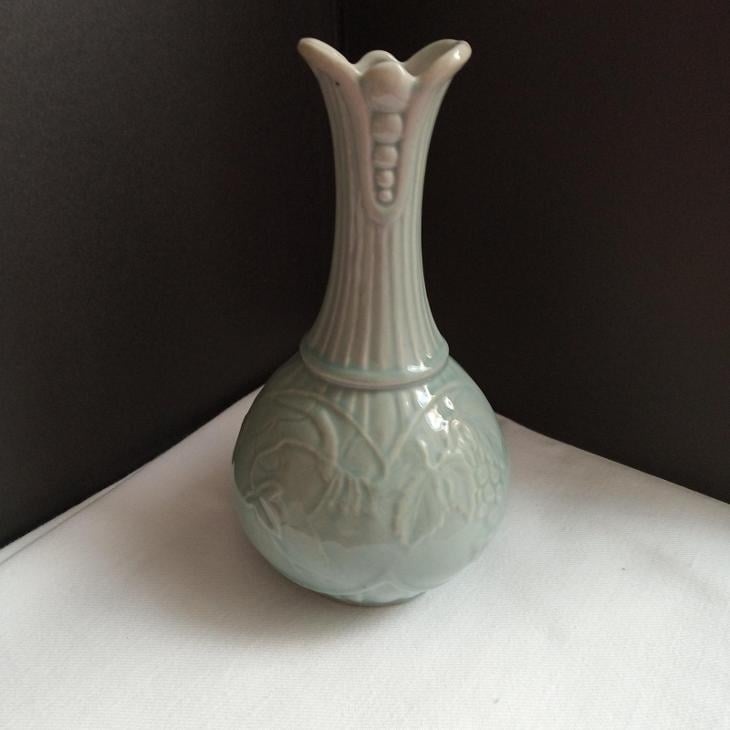 zelená váza, značeno DPRK (Severná Korea
zelená vá - 2