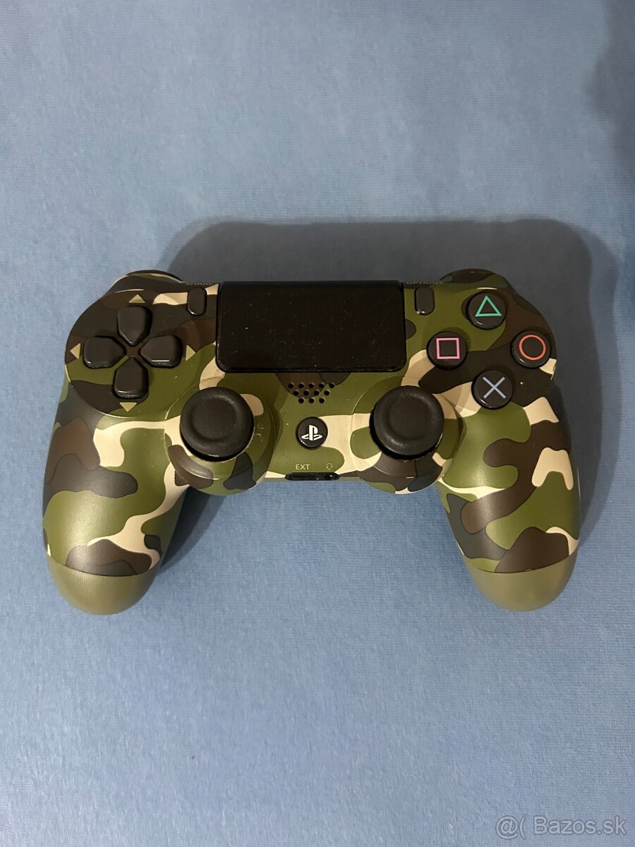 Playstation 4 Slim + dva ovládače + hry - 2