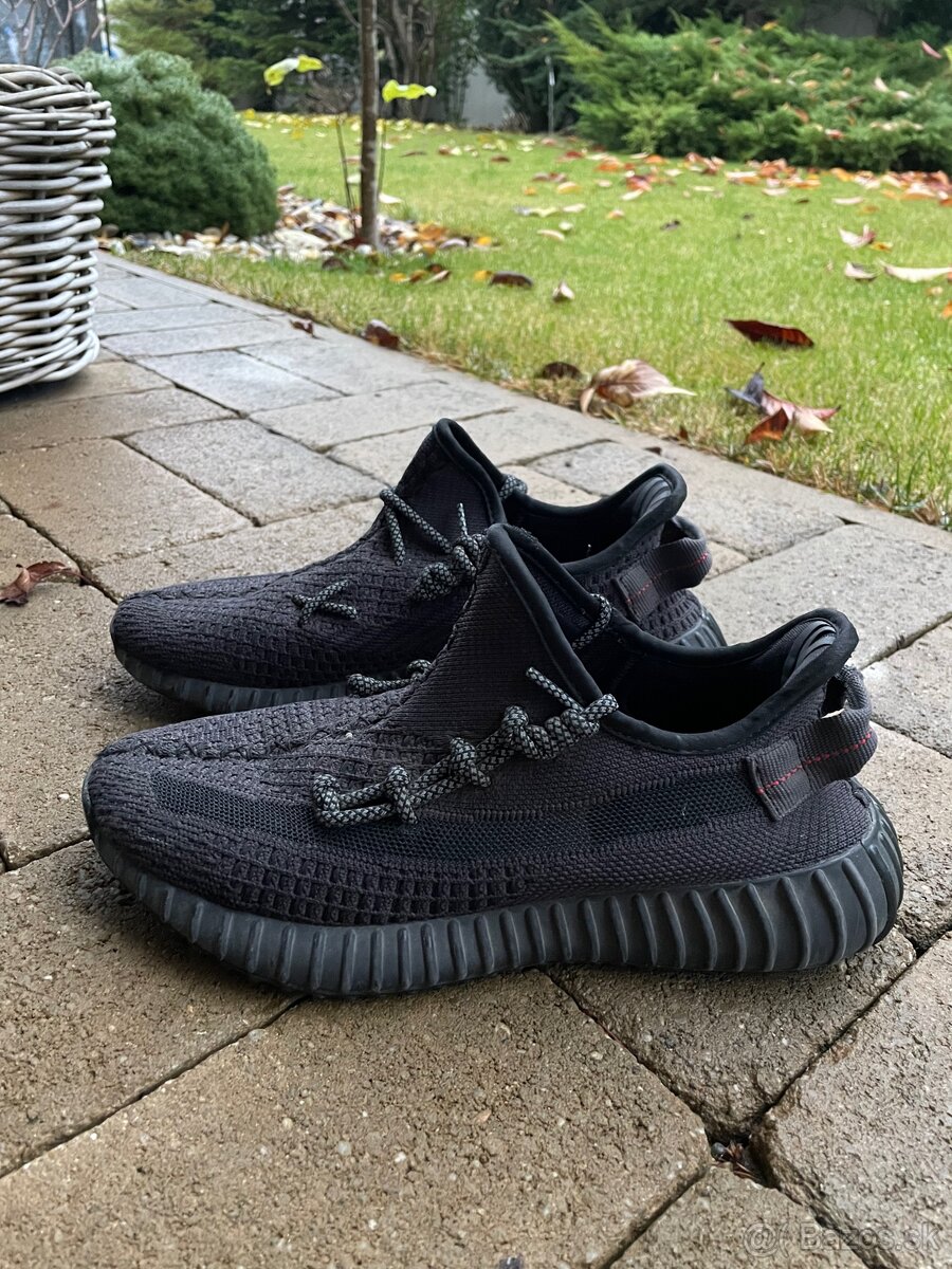 Adidas Yeezy Boost 350 V2 Black - 2