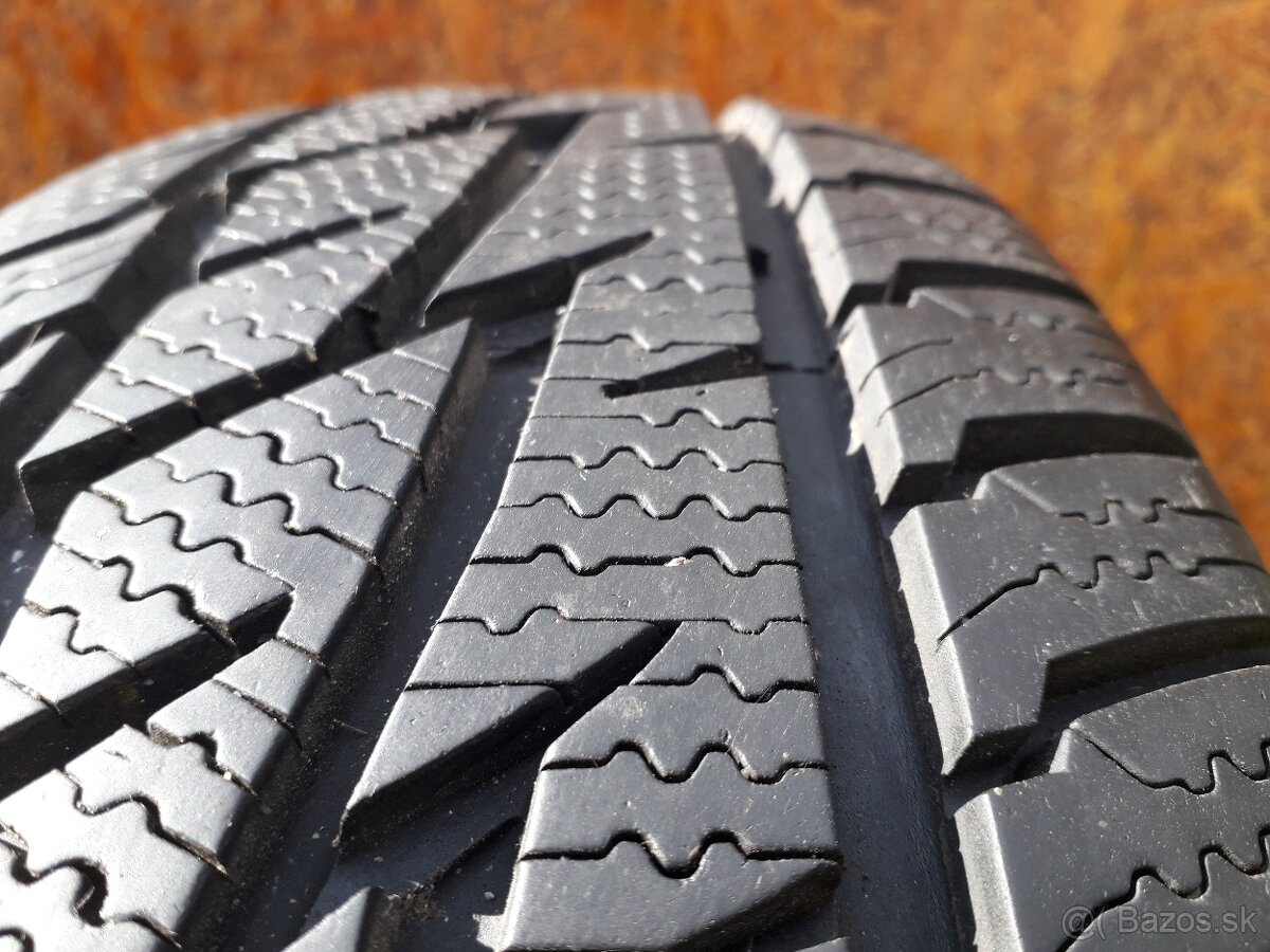205/60 r16 zimne pneumatiky - 2