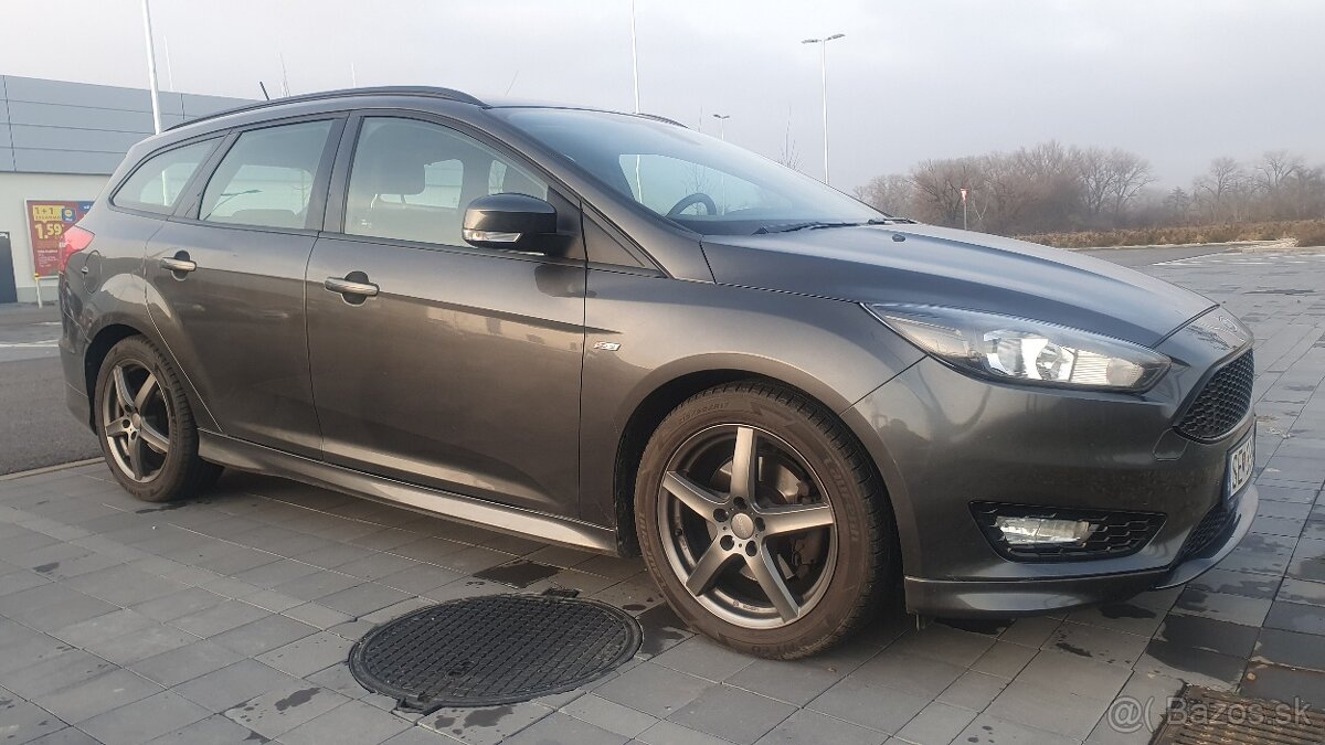 Ford Focus Kombi ST line 1.5 EcoBoost - 2