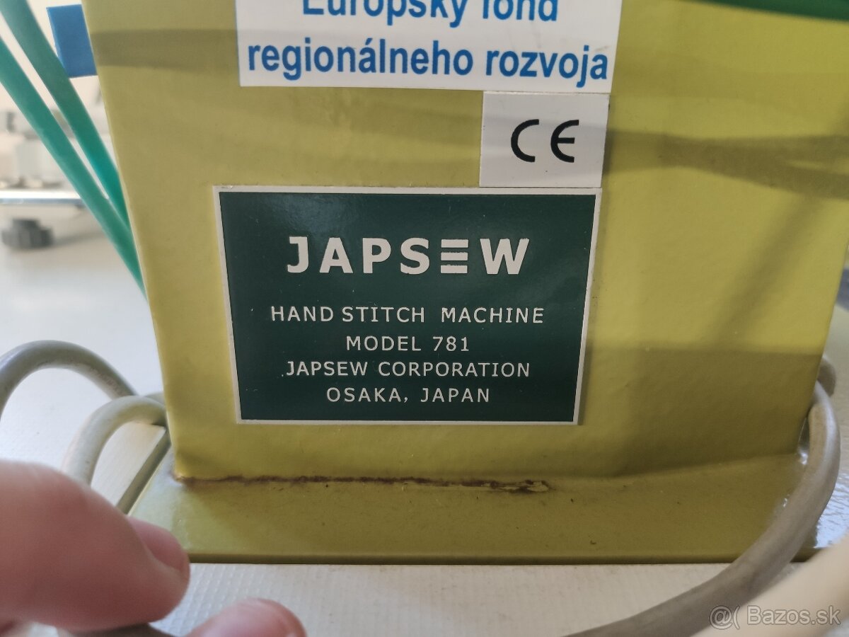 Šijací stroj na okrasný štep - 2