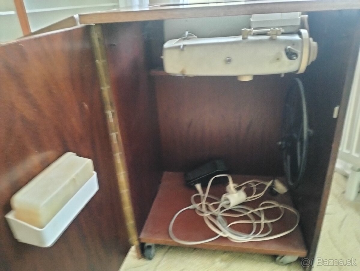 Predám šijací stroj - 2