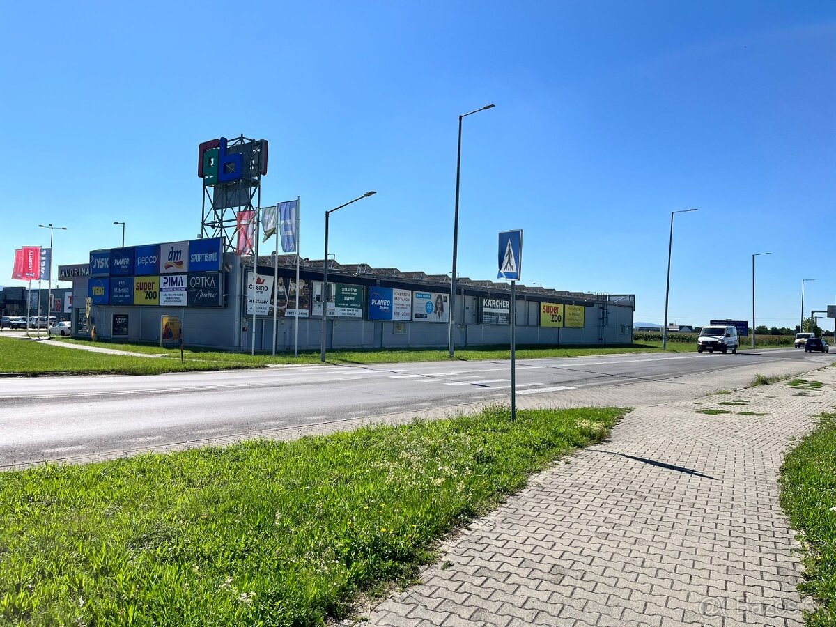 Prenajom pozemku - nakupna zona Tesco a RGB Javorina NM - 2