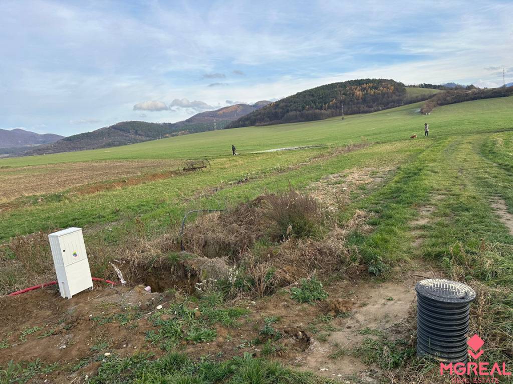 Jedinečný stavebný pozemok v ILAVE - 2