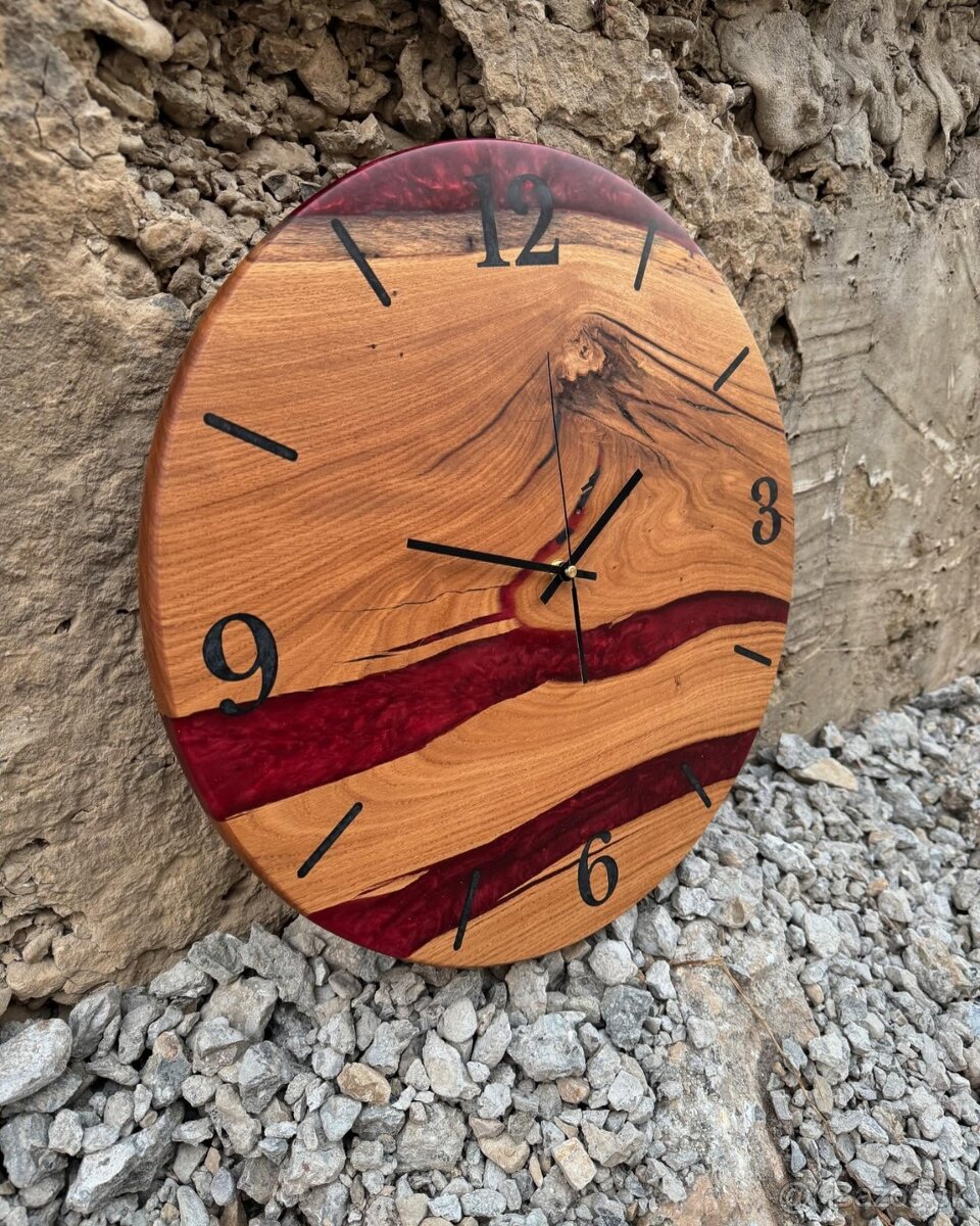 Dubové hodiny s vínovým epoxidom - 2