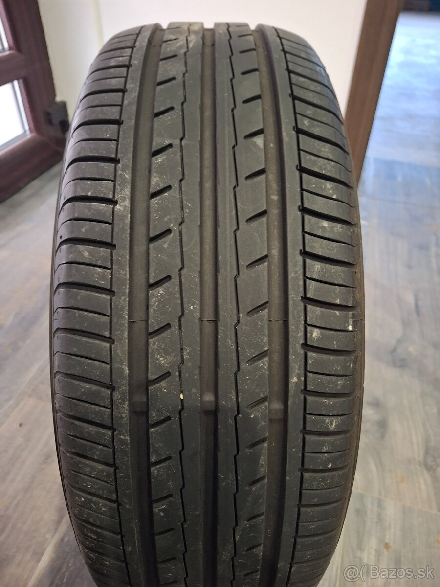 Yokohama 205/55 R16 - 2