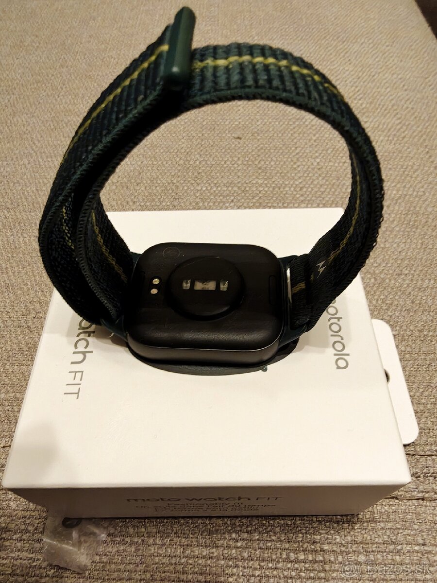 Motorola Moto Watch Fit - 2