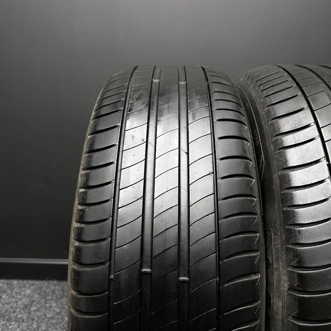 2ks pneu Michelin 215/55/17 94W - 2