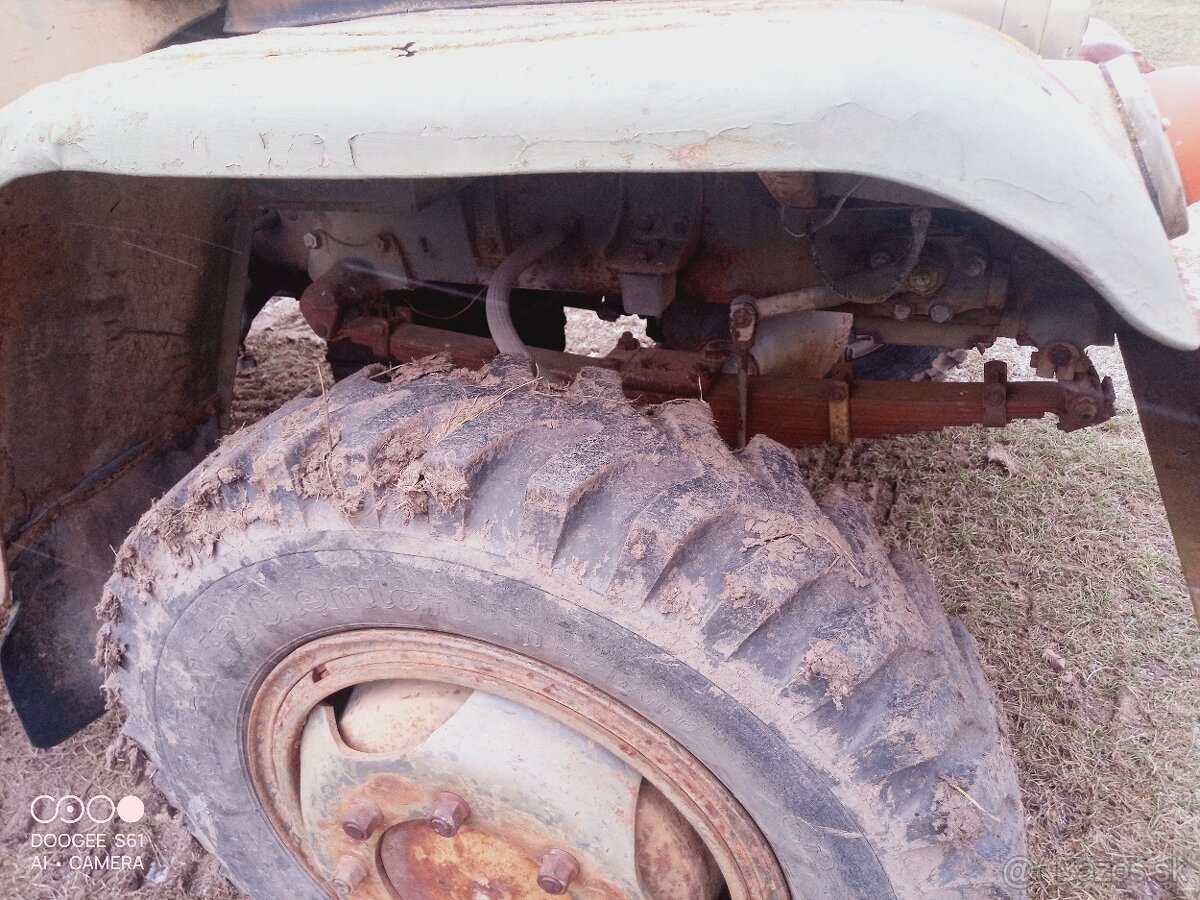 Praga V3S valník s hydraulickov rukov - 2