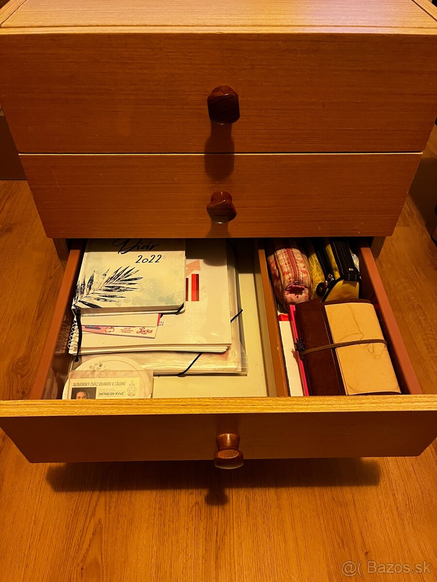 Stolik so suflikmi - 2