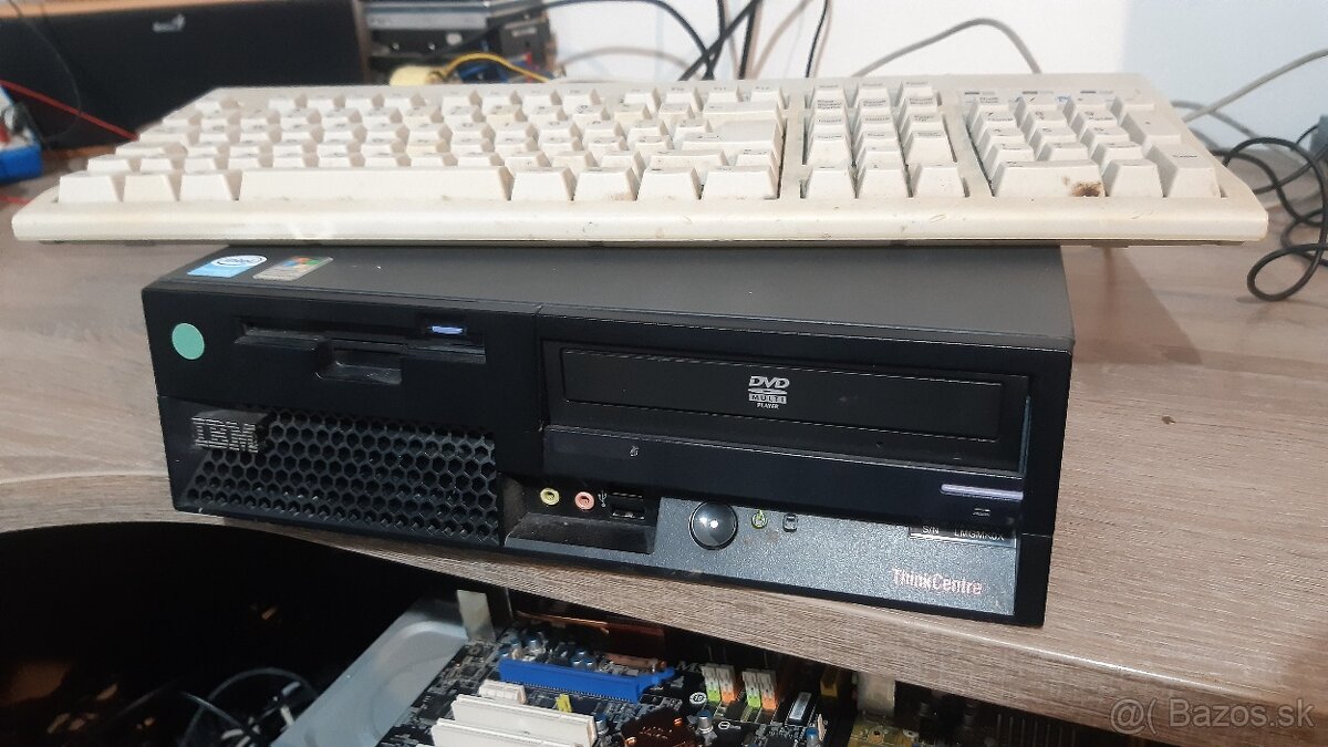 Ibm ThinkCentre 775 - 2