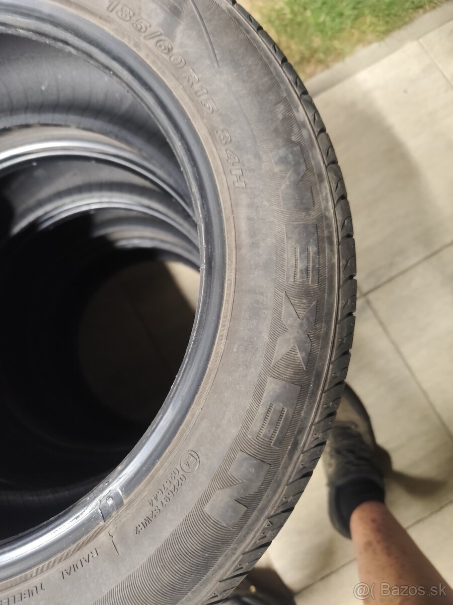 185/60 R15 - 2