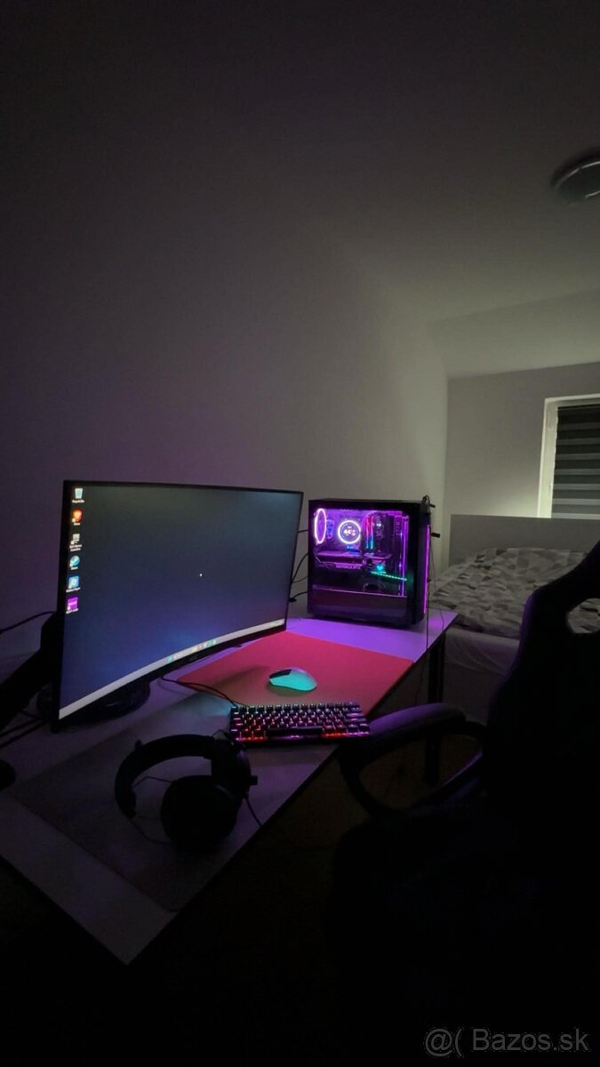 32" AOC C32G2ZE/BK Gaming - 2