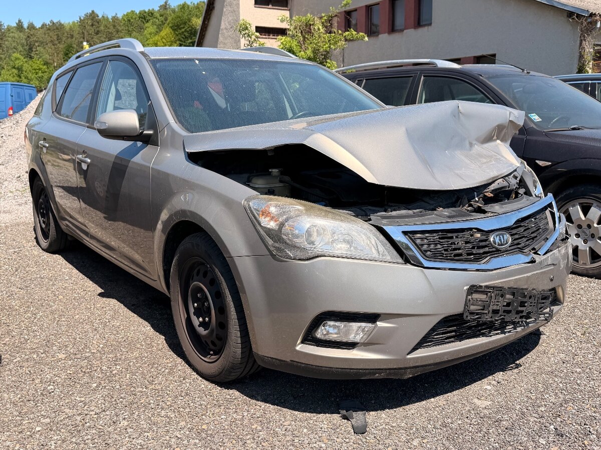 Kia Ceed Sportwagon 1.6 Crdi 6-manual - 2