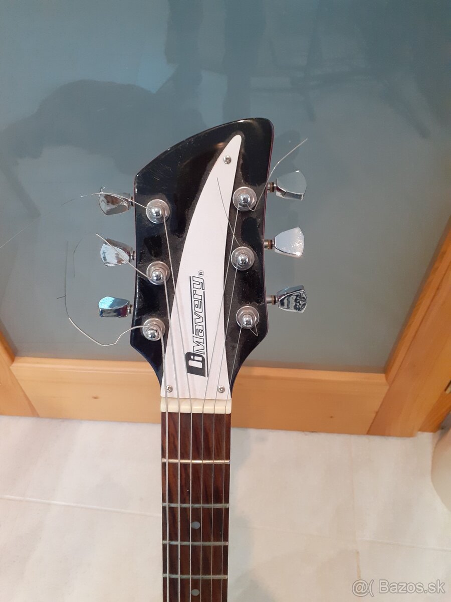Kópia Rickenbacker 360 od Dimavery - 2
