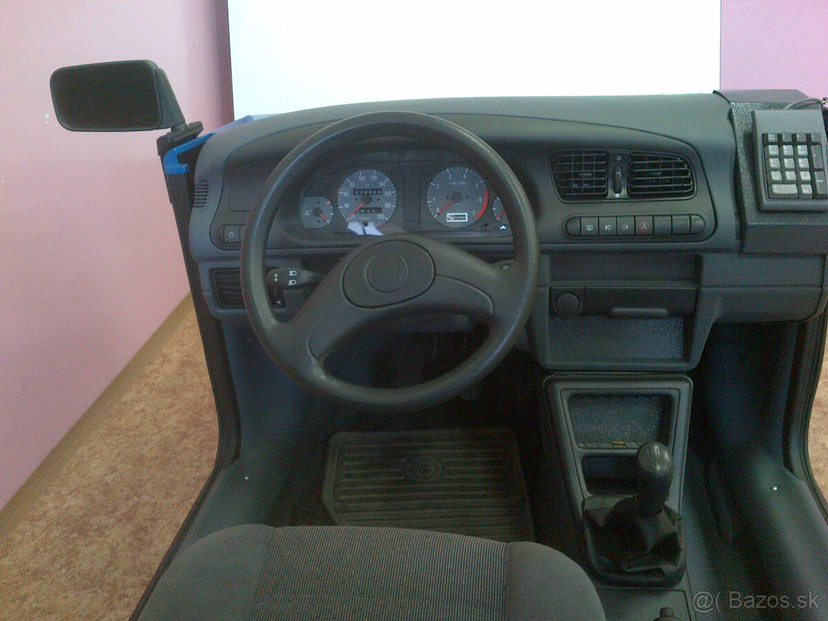 Škoda, výcvikový autotrenažér AT-99 VRT/2M - 2