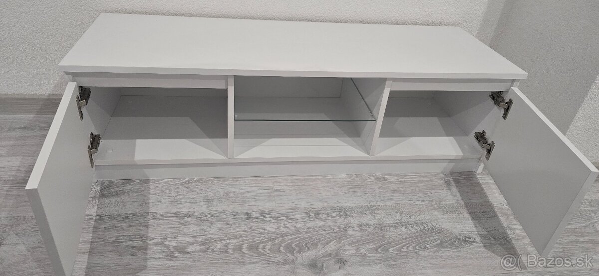 Tv stolík - 2