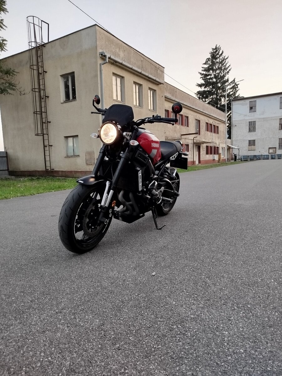 Yamaha xsr 900 - 2